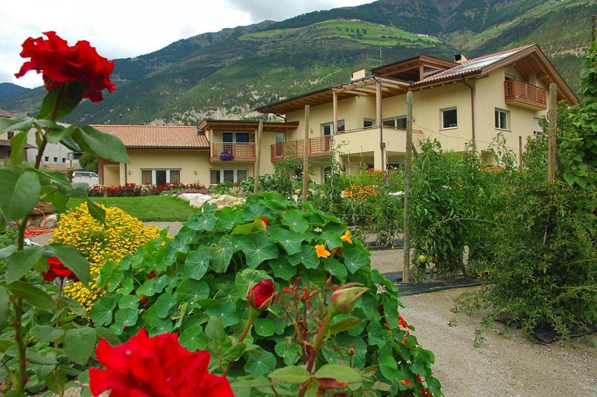 Apartment In Schlanders With Terrace Екстериор снимка